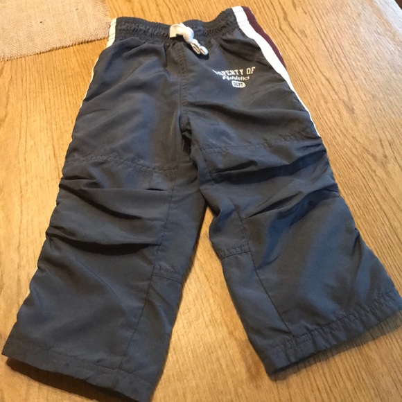 13 pairs of assorted toddler boys pants - Picture 2 of 7